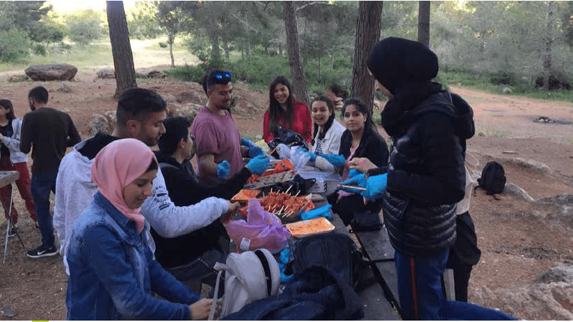 Burj Al-Luqluq Organizes a Tour for the Drama & Art groups to Visit Displaced Villages