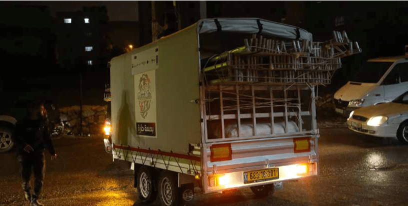 Burj Al-Laqlaq Association handed over Basmit Hara Vans to revive Wad Al-Joz and Sawwanah