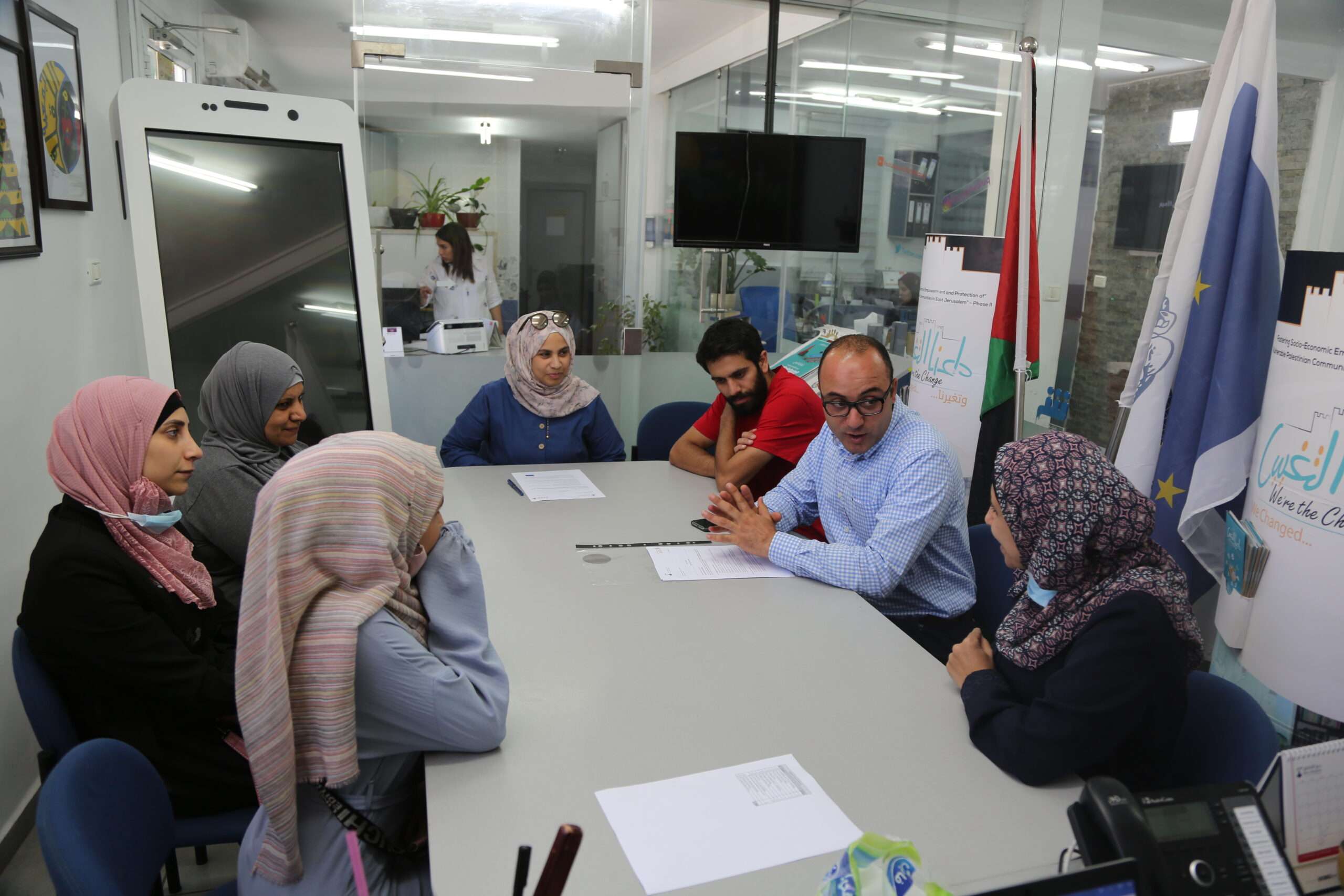 "إحنا التغيير" يختتم السنة الدراسية الأولى ويستقبل ٦ طالبات جدد